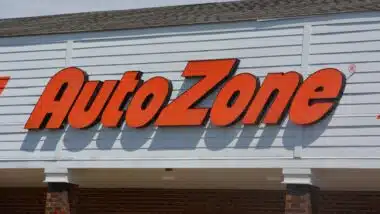 A sign of AutoZone store