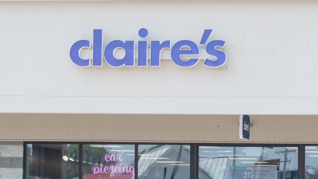 Claire's outlet store location in a Tanger shopping center outlet mall.