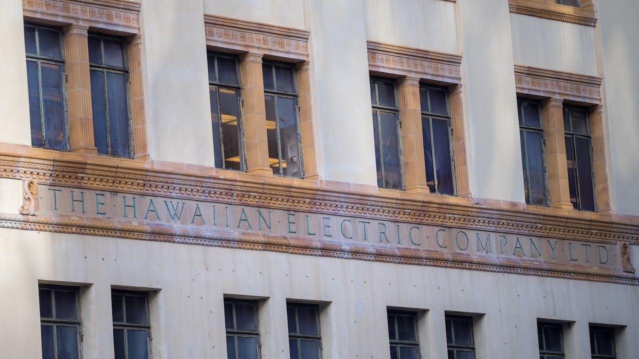the abandoned Hawaiian Electric Building on Richards Street.