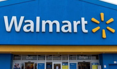 Walmart storefront signage, representing Walmart COVID-19 settlement.