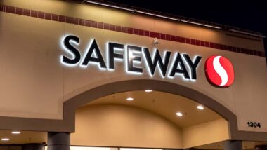 Close up of Safeway storefront signage, representing the Safeway class action.