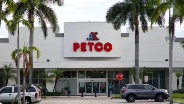 Petco building representing the Petco class action.