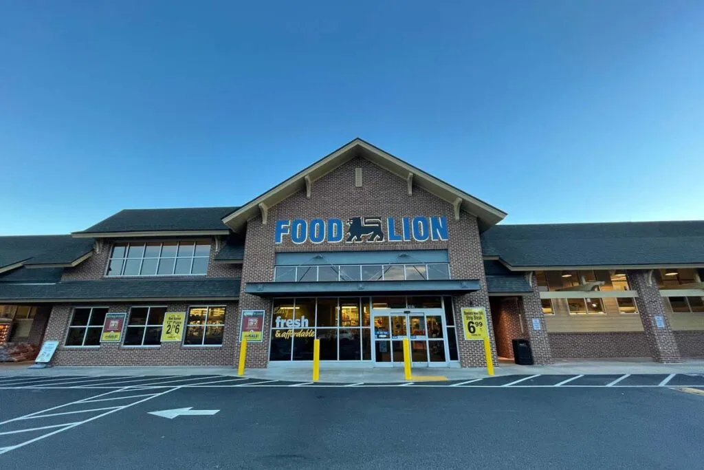 Exterior of a Food Lion storefront, representing the Food Lion class action.