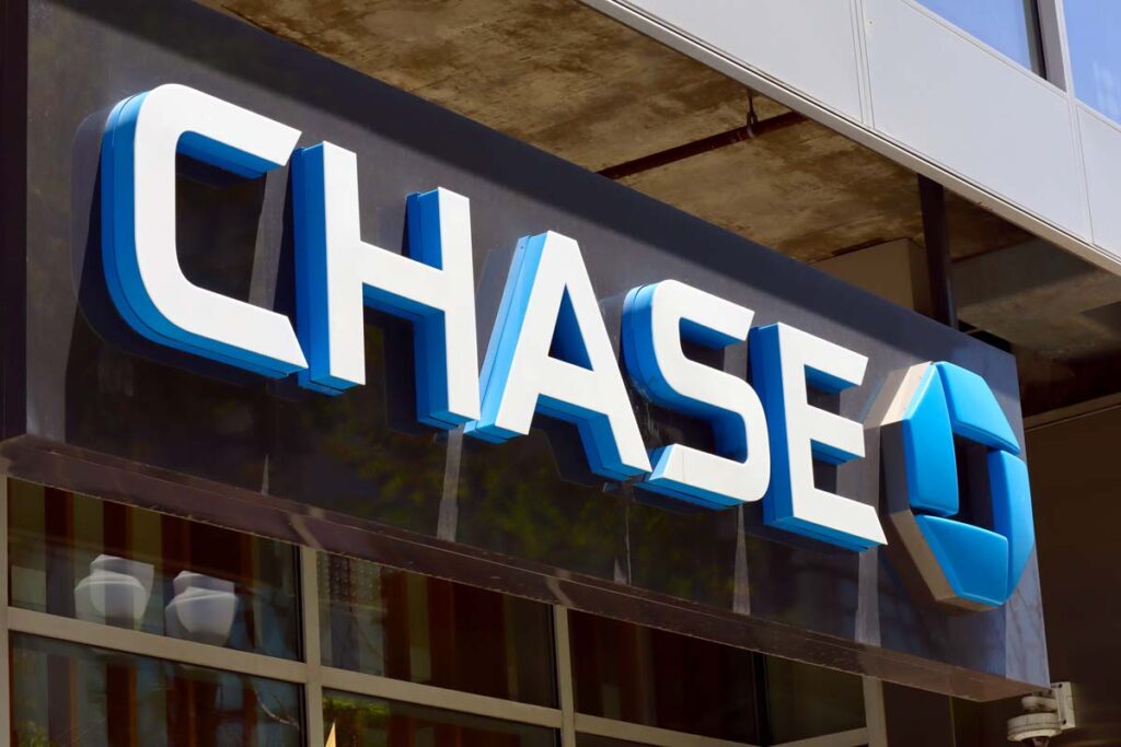 Close up of Chase Bank signage, representing the JPMorgan class action.