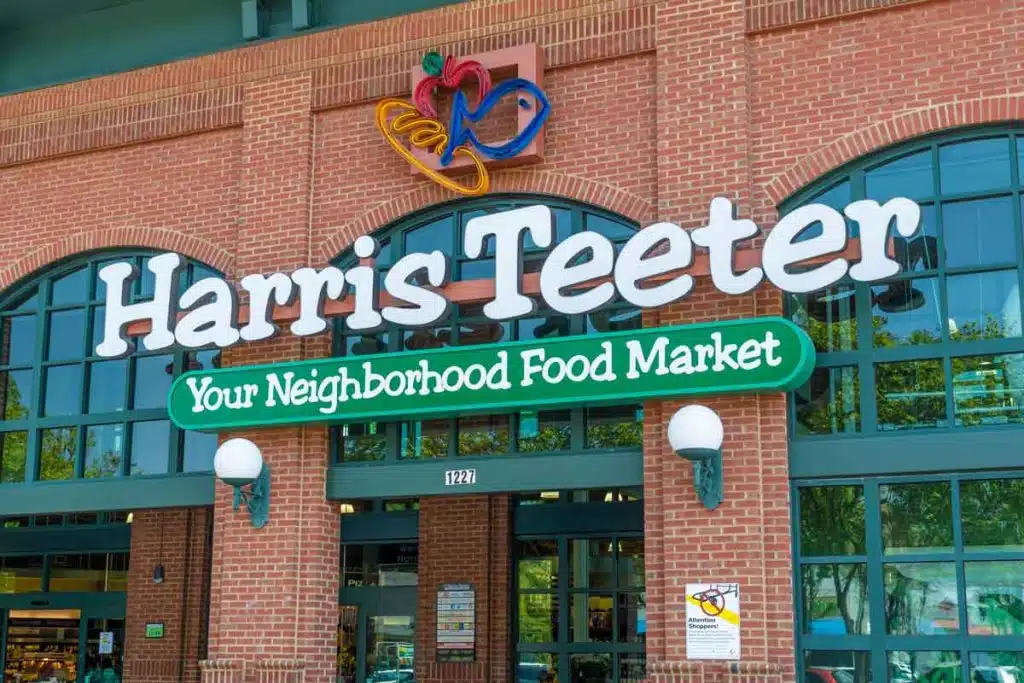 Close up of Harris Teeter signage, representing the Harris Teeter class action.