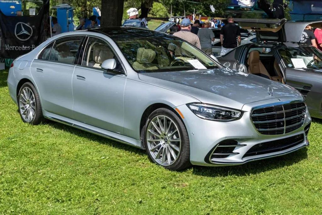 A 2021 Mercedes Benz S580 on display, representing the Mercedes-Benz recall.