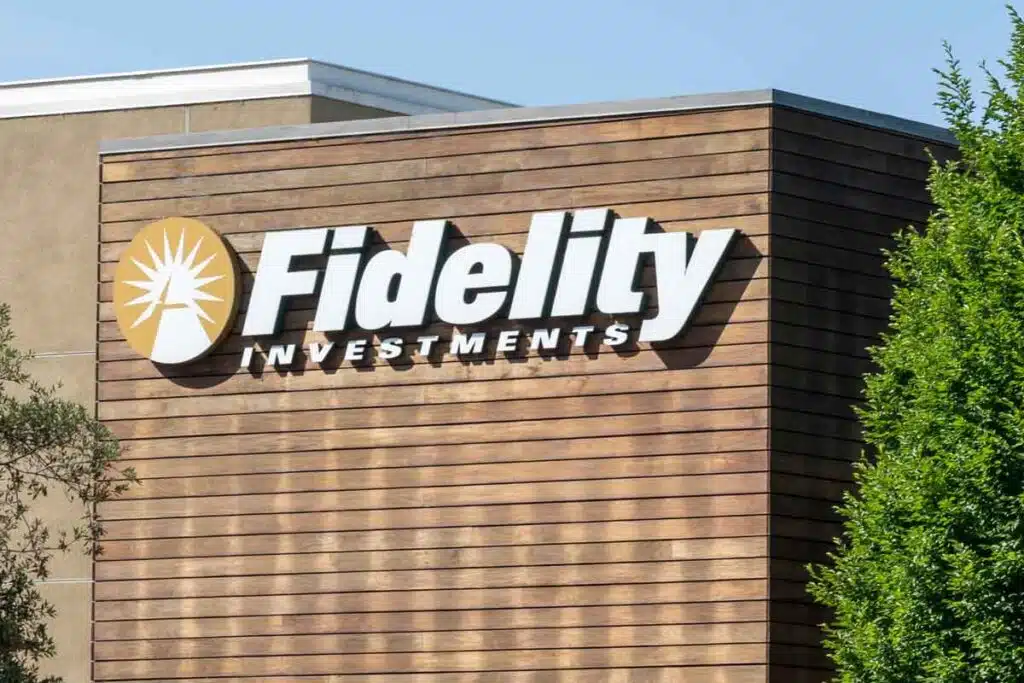 Close up of Fidelity signage, representing the Fidelity class action.