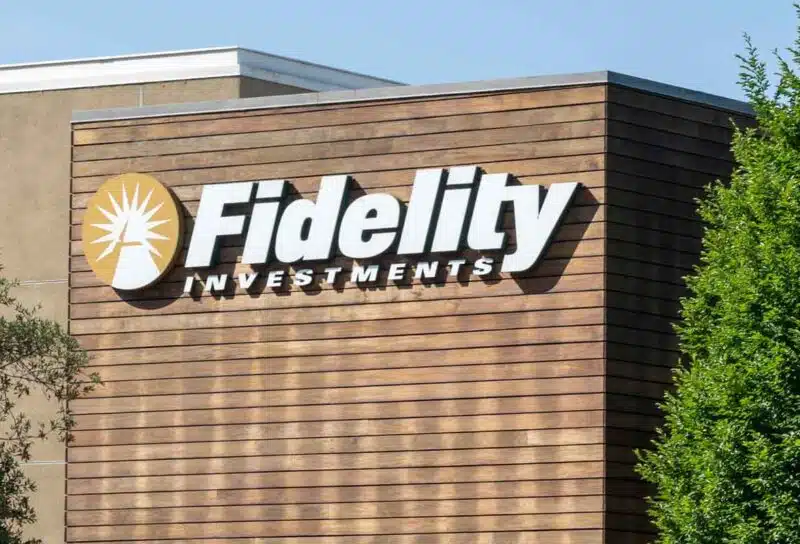 Close up of Fidelity signage, representing the Fidelity class action.