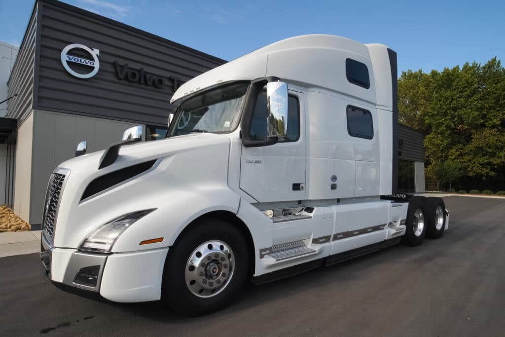 Volvo diesel semi truck representing the Volvo recall.