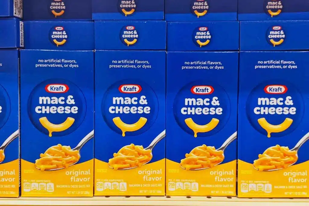 Kraft Mac & Cheese boxes on a supermarket shelf, representing the Kraft class action.