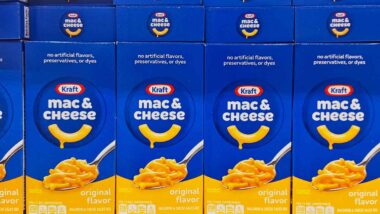 Kraft Mac & Cheese boxes on a supermarket shelf, representing the Kraft class action.