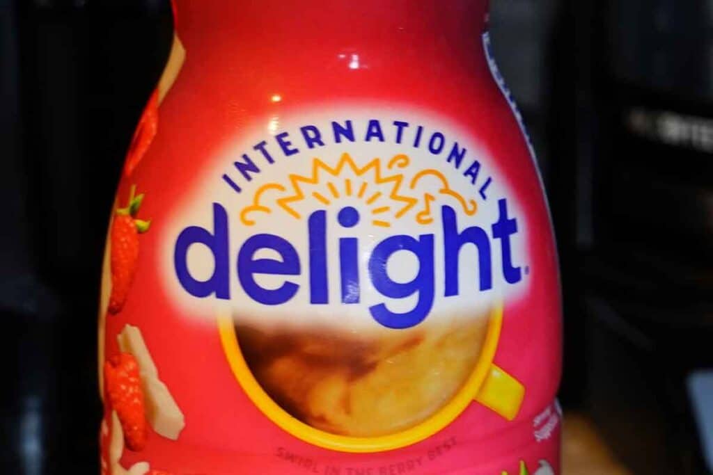 Close up of International Delight logo, representing the creamer recall.