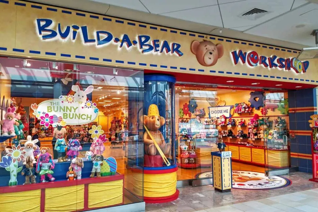Storefront of Build-A-Bear in a shopping mall, representing the Build-A-Bear class action.