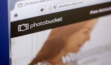 Close up of Photobucket website, representing the Photobucket class action.