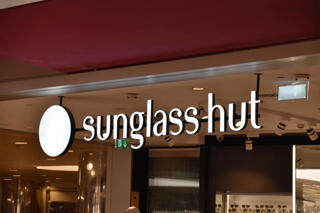 Sunglass Hut signage, representing the Sunglass Hut class action.
