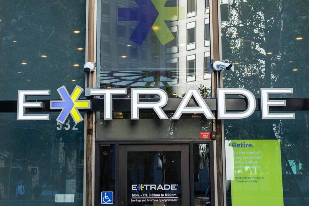 Close up of E-Trade signage, representing the E-Trade class action.