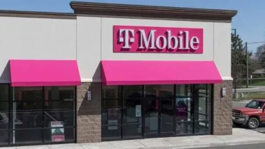 Exterior of a T-Mobile, representing the T-Mobile class action.