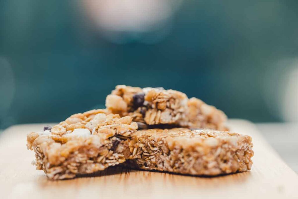 Close up of granola bars, representing the MadeGood class action.