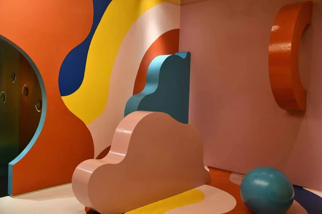 Inside the Color Factory NYC art exhibition, representing the Color Factory settlement.