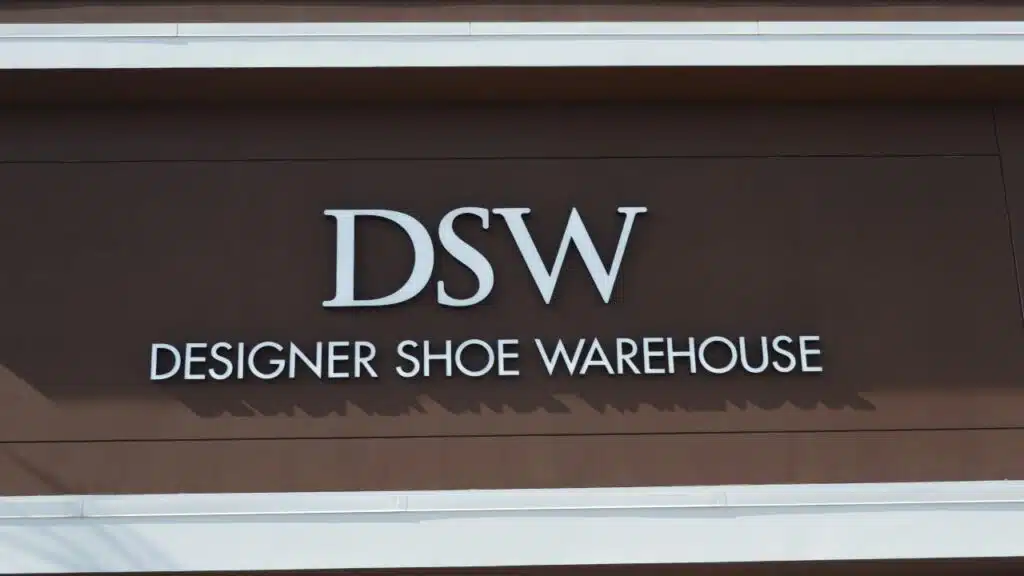 DSW Shoes exterior.