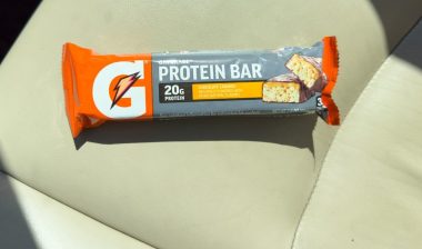 Gatorade protein bar with chocolate caramel flavor.