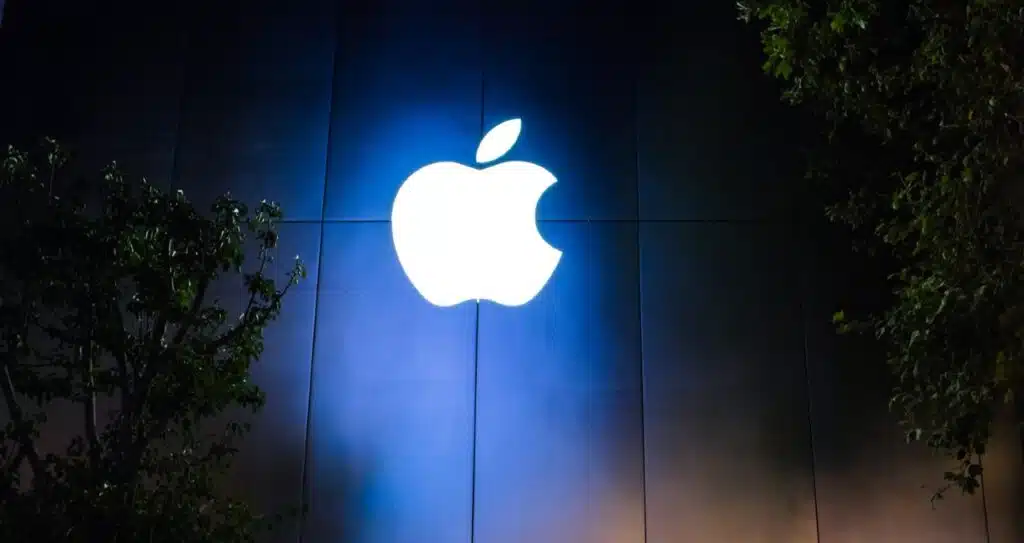 Exterior of an Apple Inc. Store in Los Angeles.