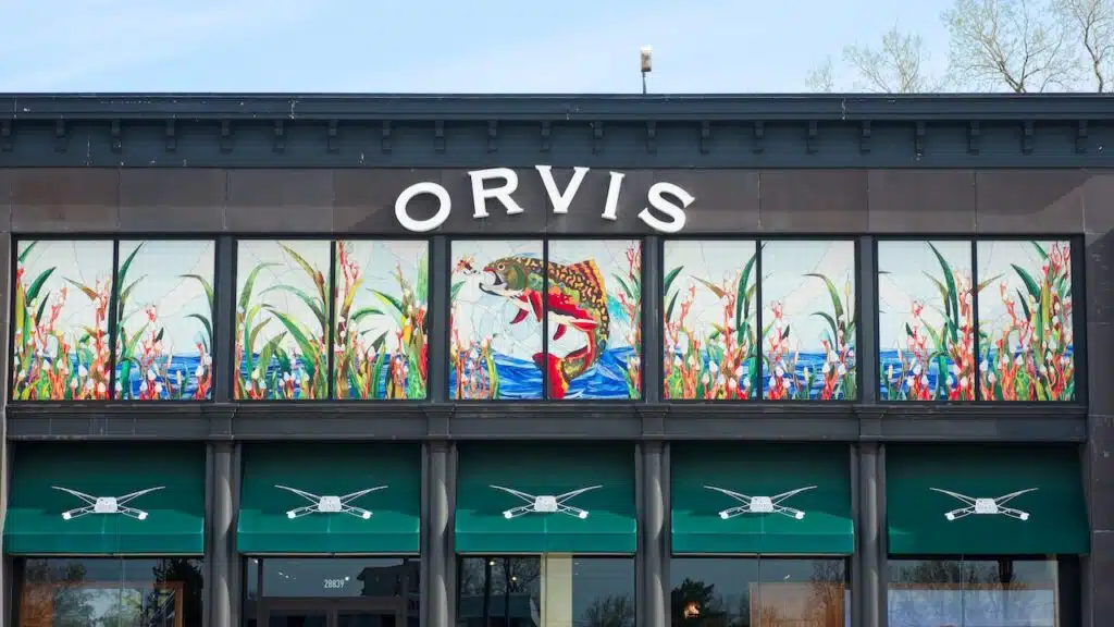The front facade of Orivs