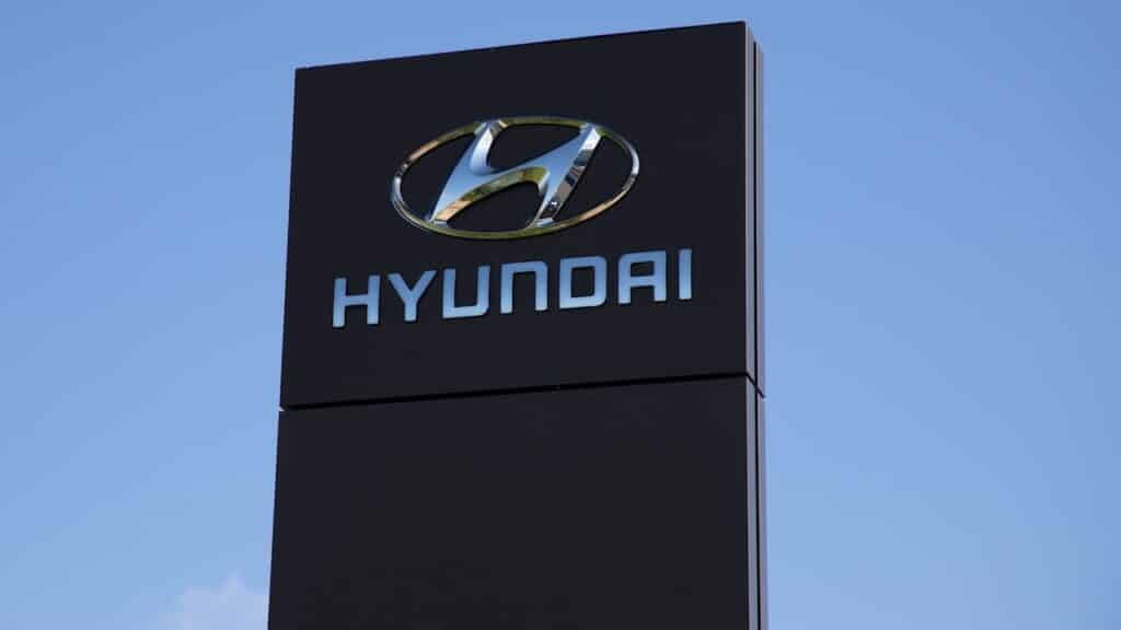 Hyundai logo brand Automobile Dealership