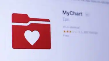 Close up of MyChart app download page, representing the Henry Ford Health MyChart privacy class action settlement.