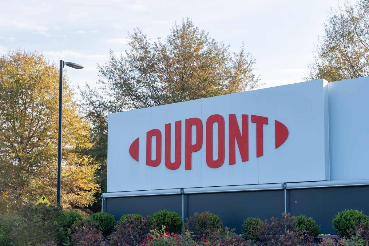 Close up of DuPont signage, representing DuPont class action.