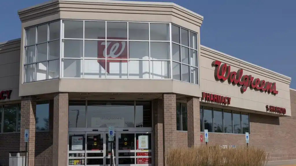 Walgreens pharmacy and goods location.