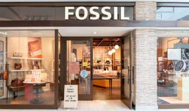 Fossil store at a mall in Orlando, Florida, USA. Fossil Group, Inc. is an American fashion designer and manufacturer.