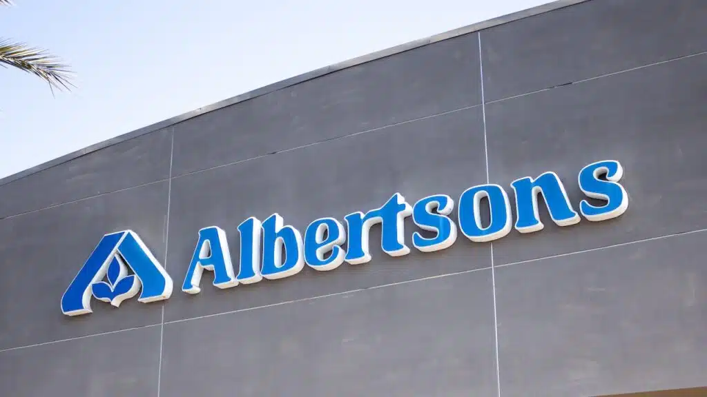 A view of a store front sign for the grocery store chain known as Albertsons.