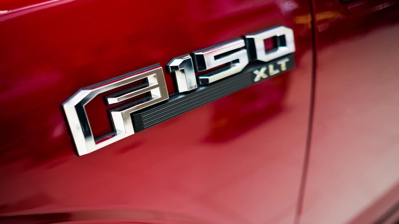 Logo of Ford F150 pick up truck