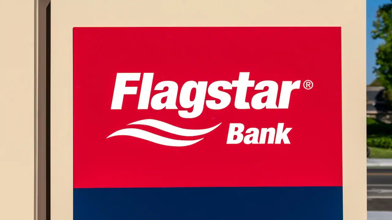 Flagstar Bank sign on signpost near Flagstar Bank