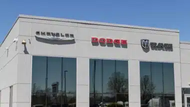 Chrysler, Dodge, and Ram logos.