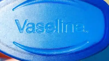 A package lid of Vaseline