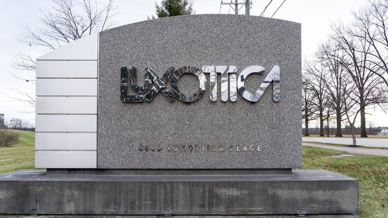 A new class action lawsuit claims that Luxottica of America Inc. tracks consumers online even after they opt out of cookies.