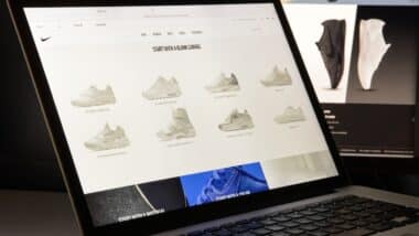 Nike website homepage. It's a fashion e-commerce store.