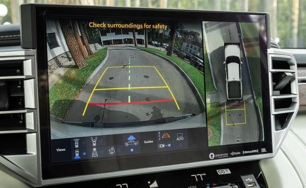 Toyota Tundra, everse camera with monitor,buttons