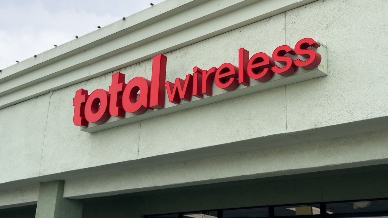 Total Wireless Storefront Sign on Retail Building Exterior