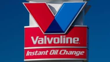 Valvoline Instant Oil Change exterior and Logo.