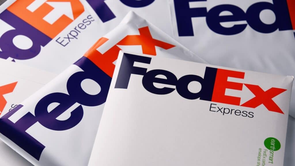 FedEx class action claims company unlawfully charged import duties