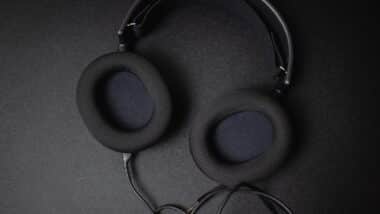 The black gaming headphone features earpad mesh for added comfort and high quality photo