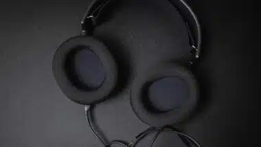 The black gaming headphone features earpad mesh for added comfort and high quality photo