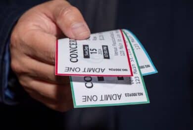 selling concert tickets