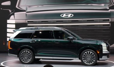 Dark green 2026 Hyundai Palisade SUV