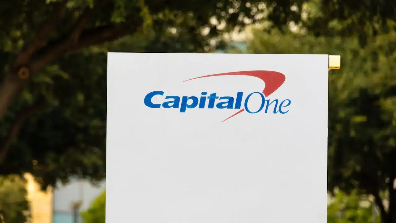 4 News Article Image Capital One-Kunden streben die Zertifizierung einer Sammelklage wegen der Offenlegung von Daten an Meta und Google an