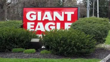 Giant Eagle Grocery Store Sign in front of store