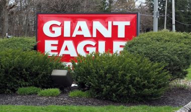 Giant Eagle Grocery Store Sign in front of store